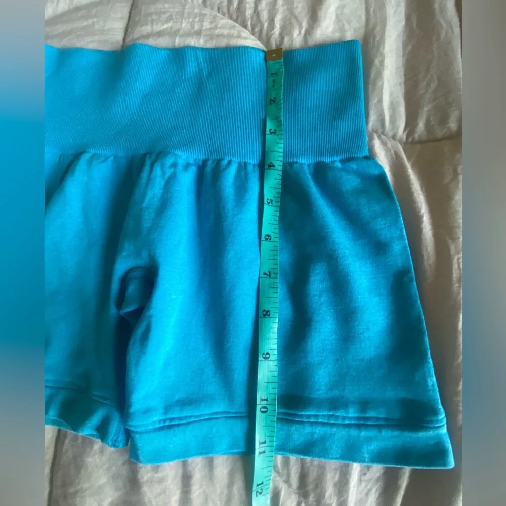 NVGTN Pro Seamless Shorts in Caribbean Blue - XS - Picture 7 of 7